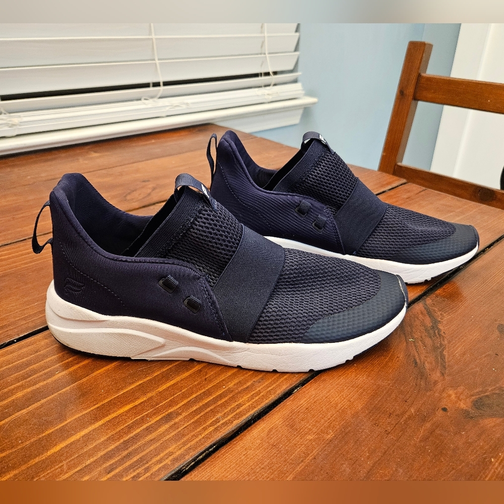 Fabletics Zuma Studio Sneaker III - Picture 1 of 8